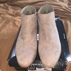 Dolce Vita taupe booties size 11